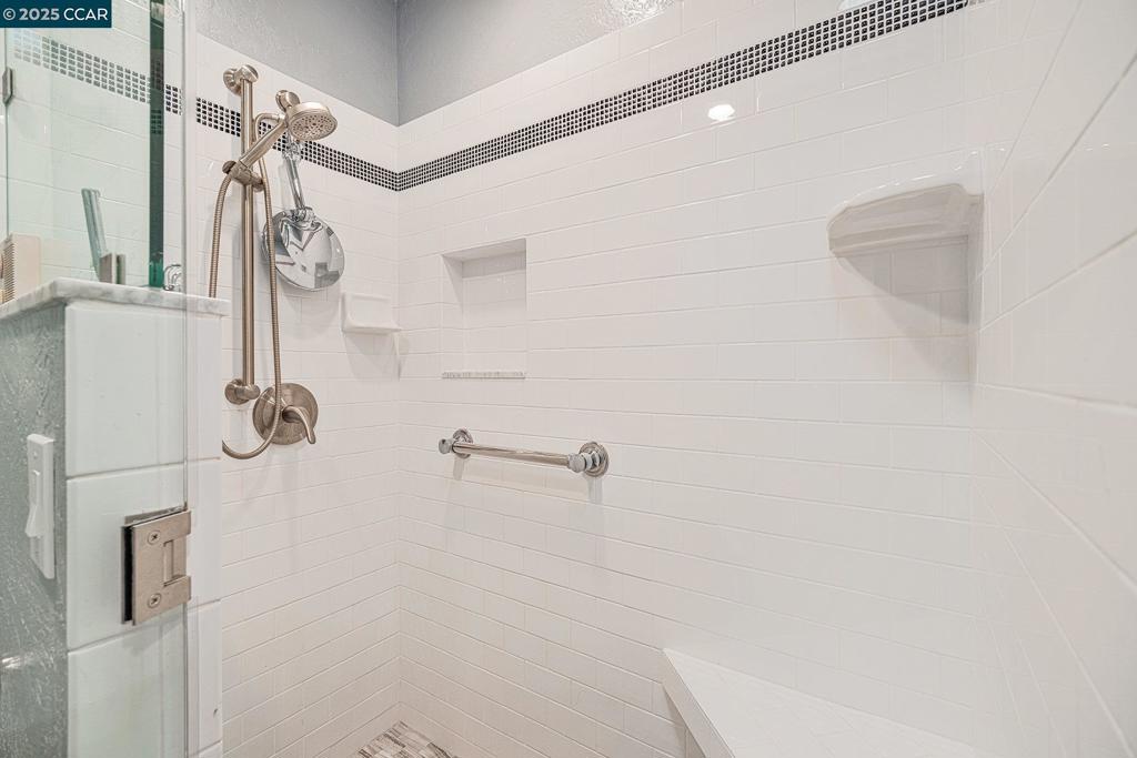 TEWKSBURY HGTS - Residential