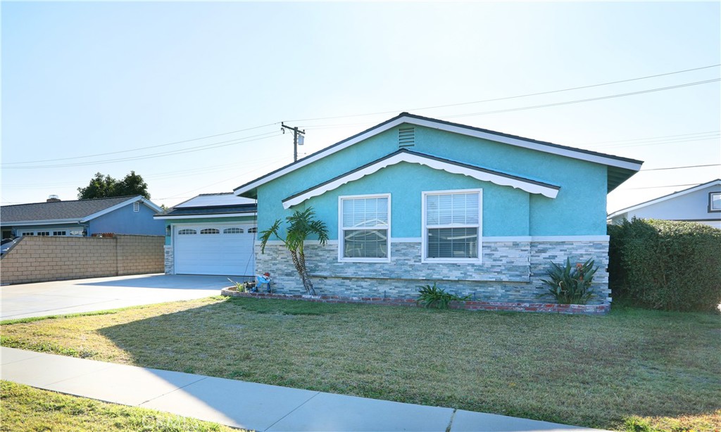 8121 San Mateo Circle