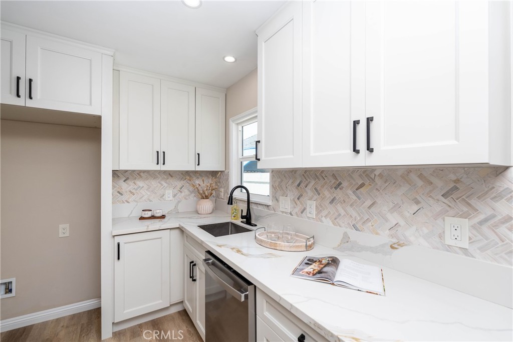 Artcraft Manor (AM) - Residential Lease