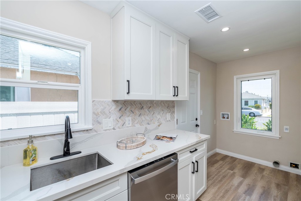 Artcraft Manor (AM) - Residential Lease