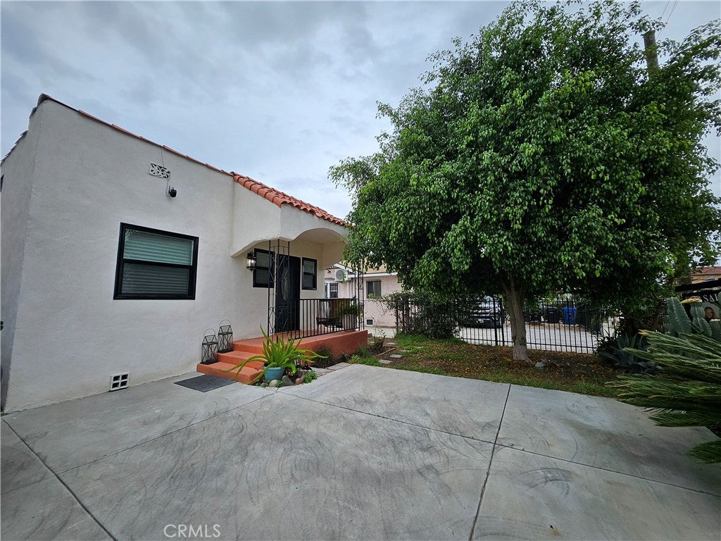 123 E 108th