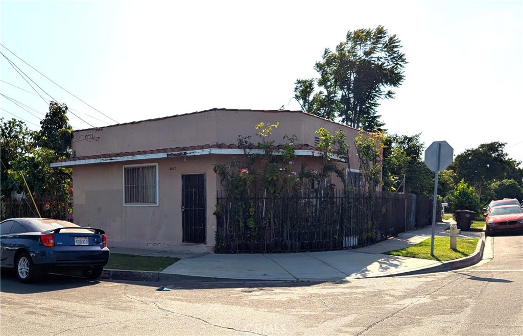 3827 Pine Avenue