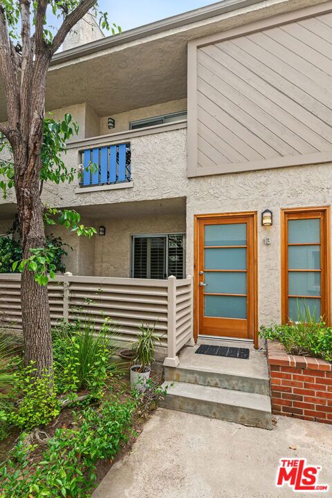 2016 Euclid Street 13