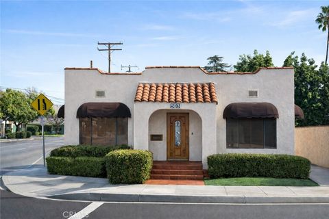 Photo of 503 S Glassell St, Orange, CA 92866 (MLS # OC26040612)