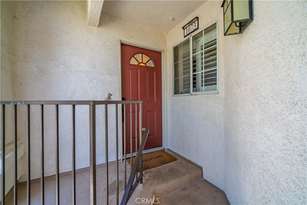 1073 S Daybreak Court