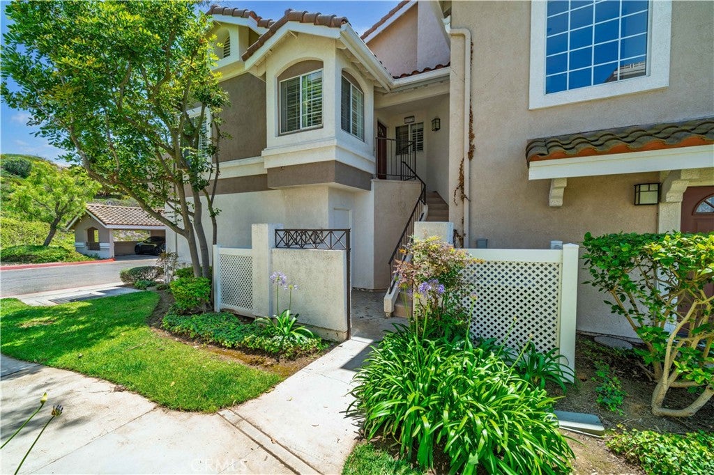 1073 S Daybreak Court