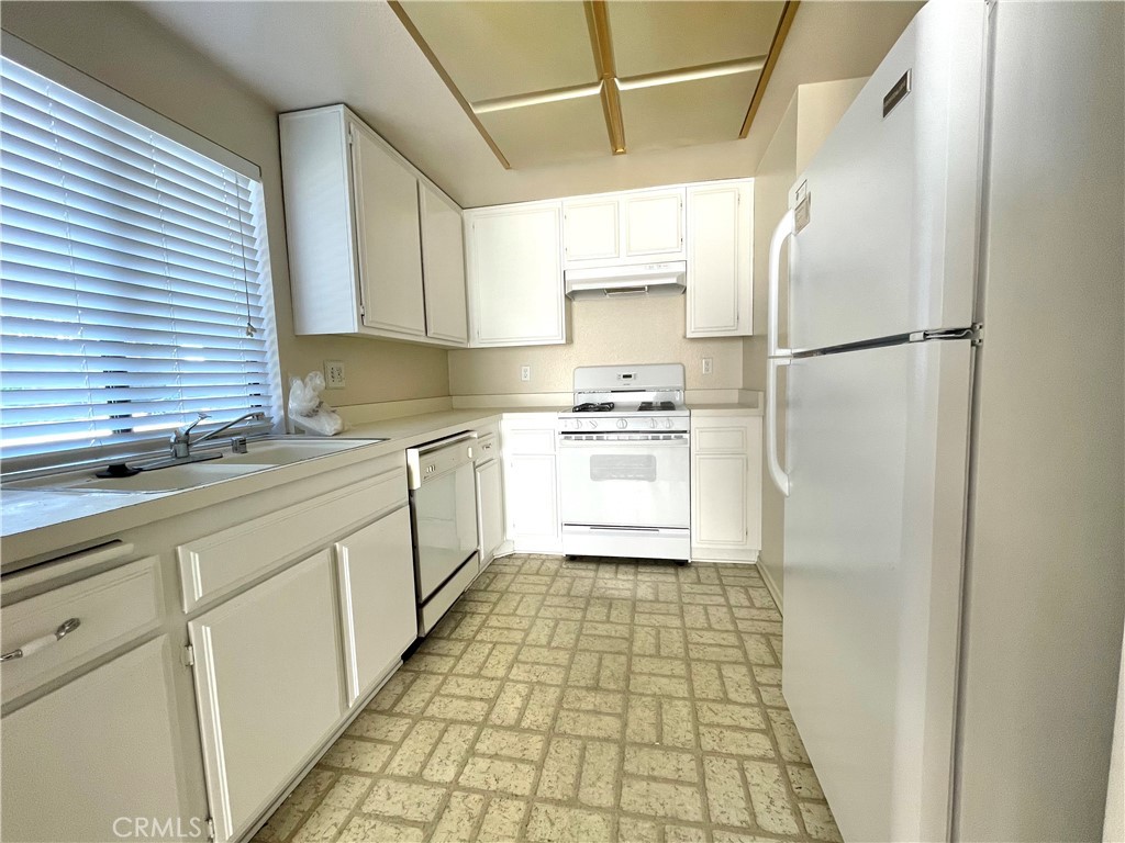 8605 solano cr. 1006a