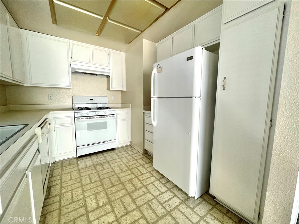 8605 solano cr. 1006a