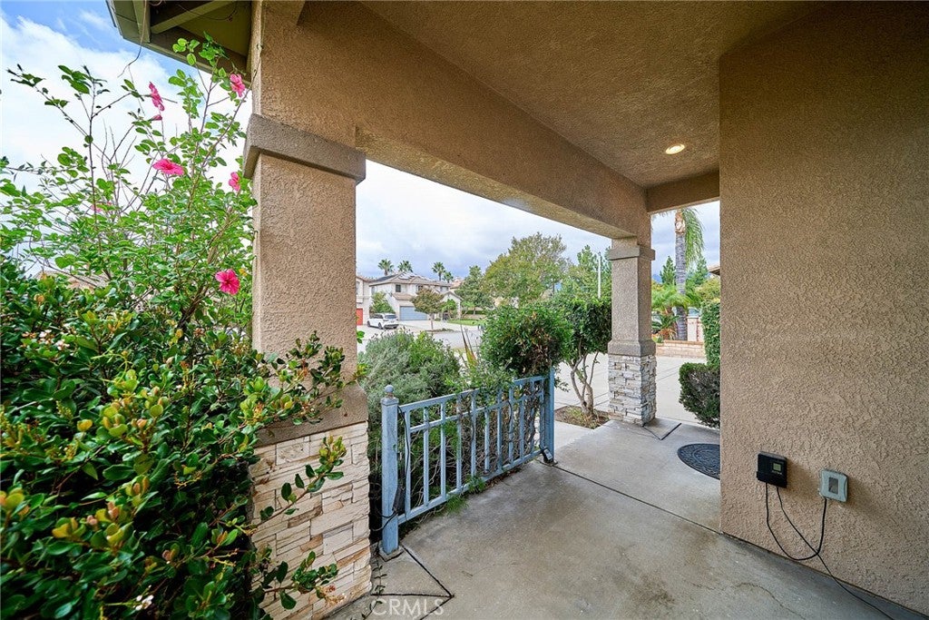 6939 Fontaine
