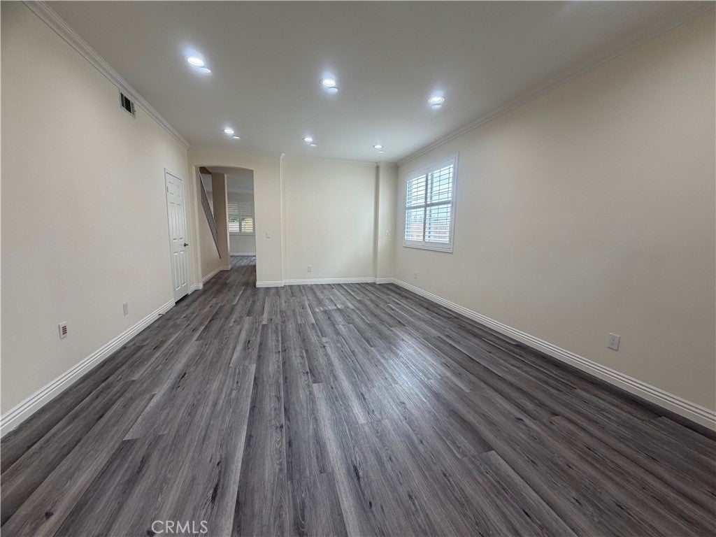 6939 Fontaine