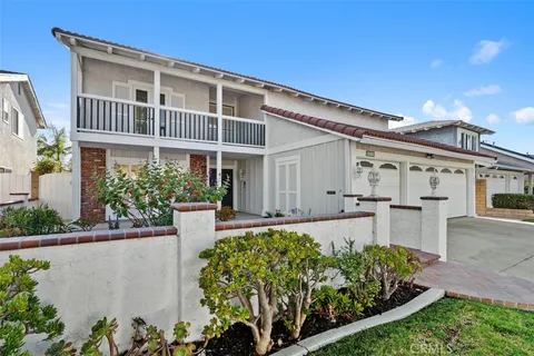 2310 N Linwood Ave, Santa Ana, CA 92705 - MLS#: NP26117088