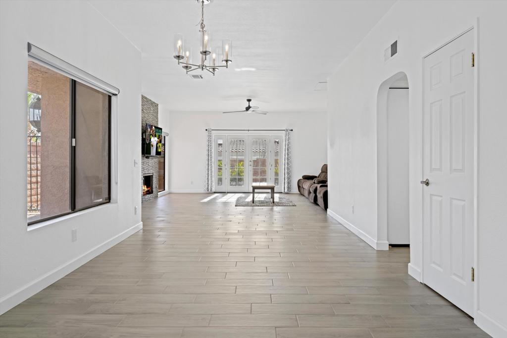 Hidden Palms - Residential