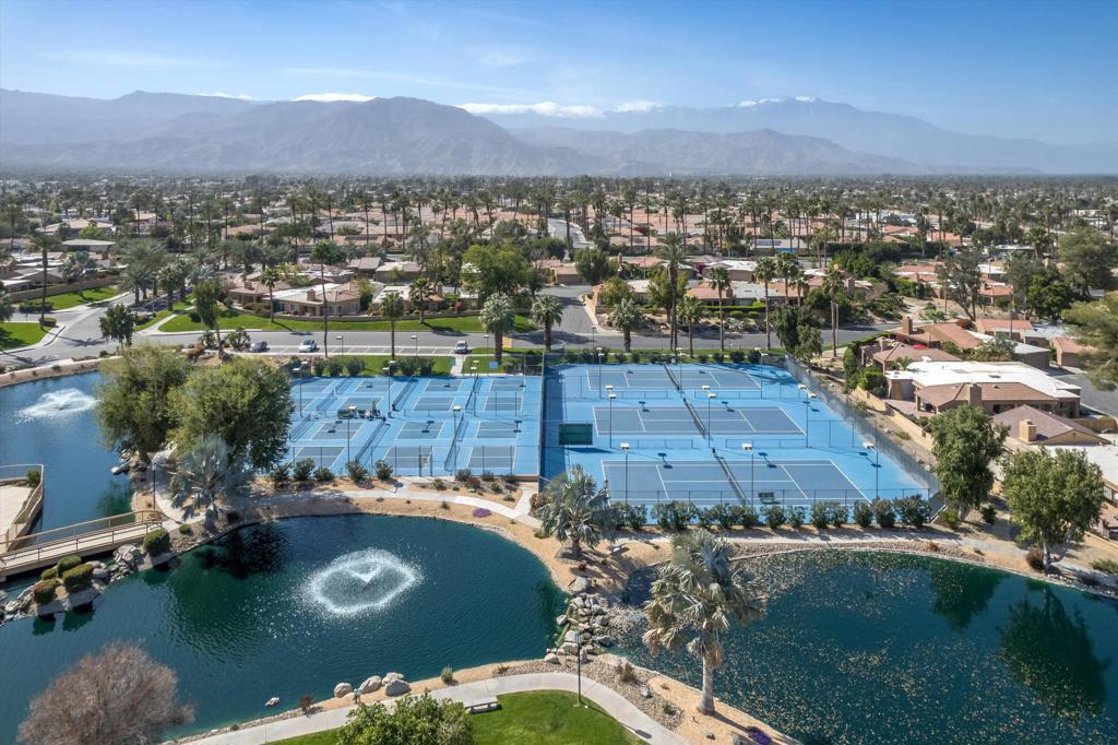 Hidden Palms - Residential