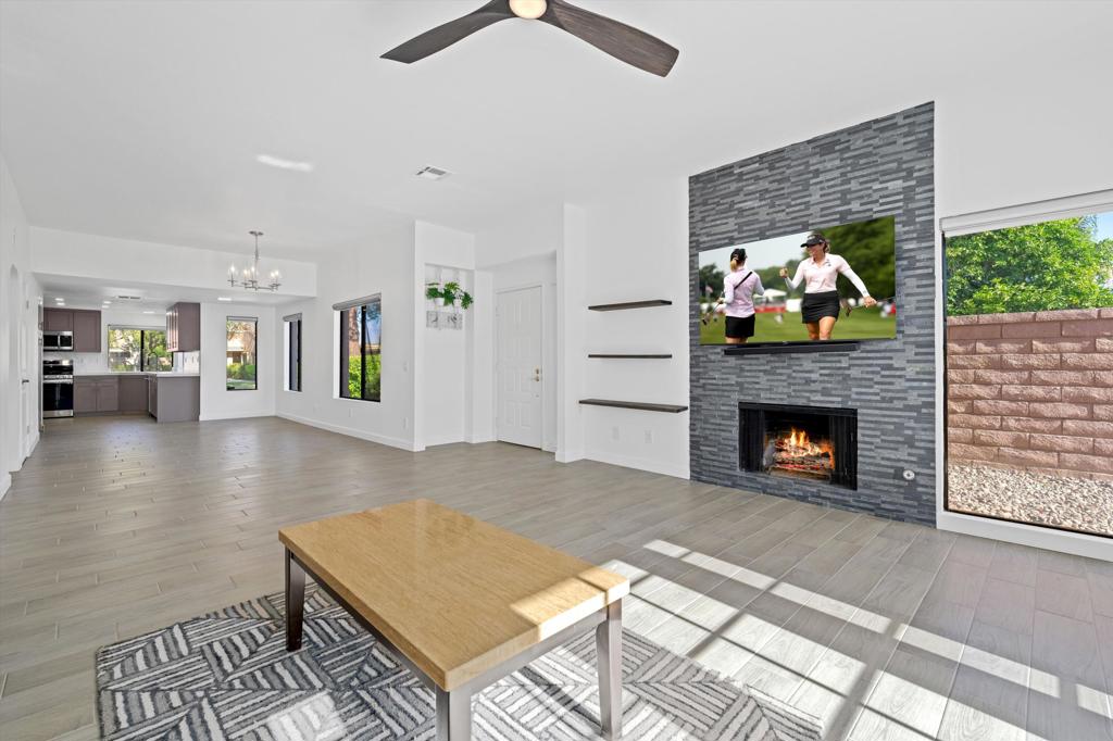 Hidden Palms - Residential