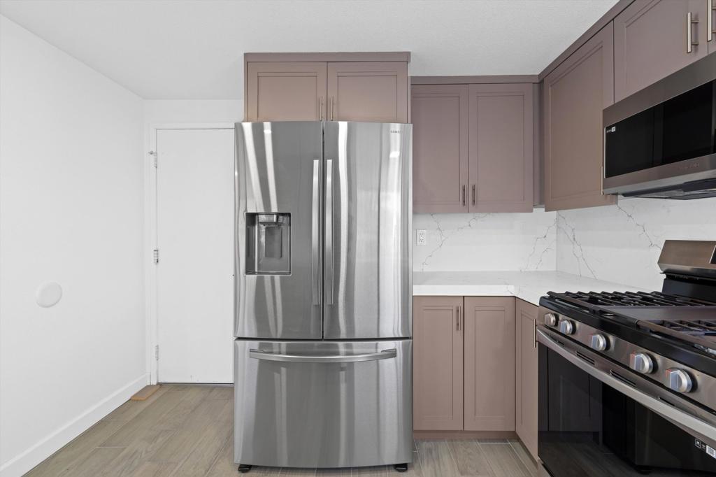 Hidden Palms - Residential