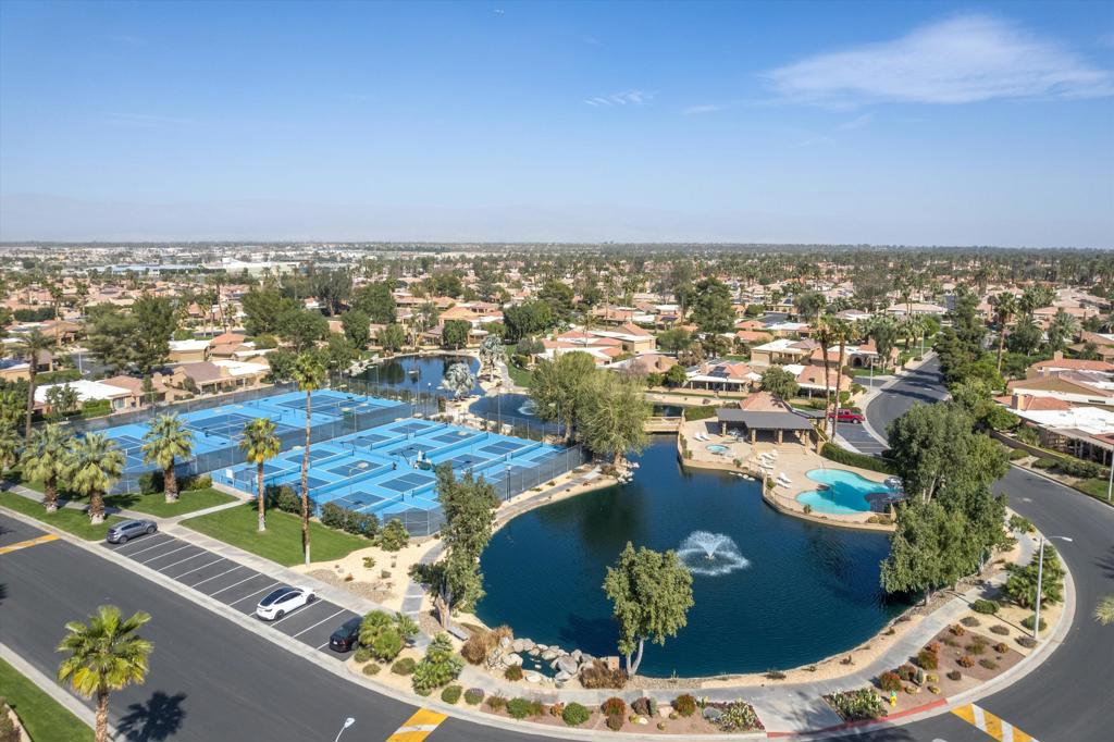 Hidden Palms - Residential