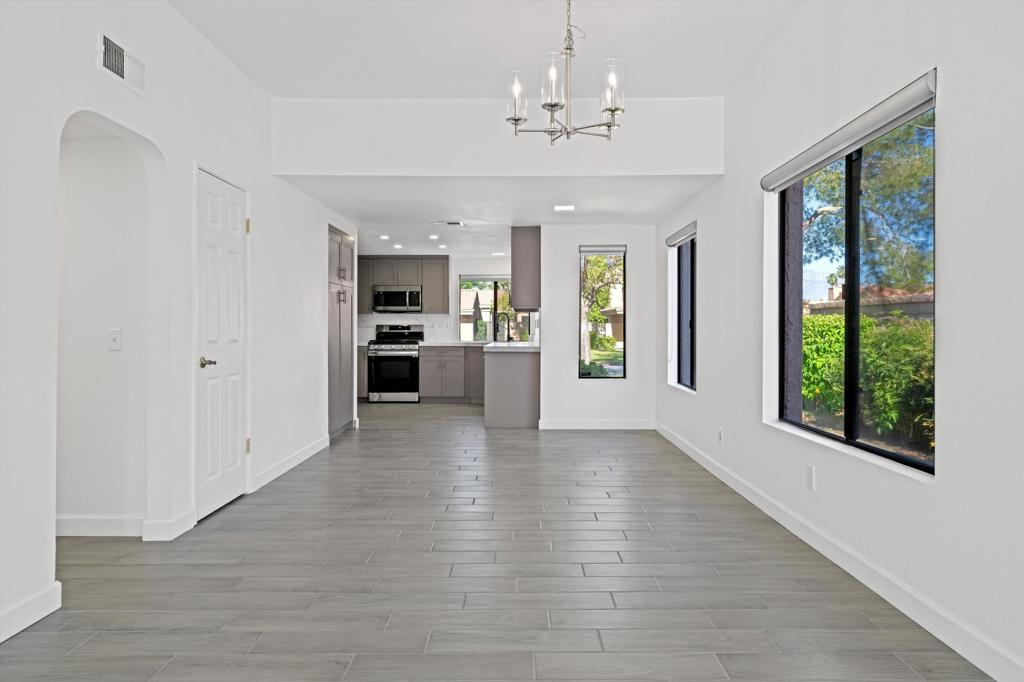 Hidden Palms - Residential