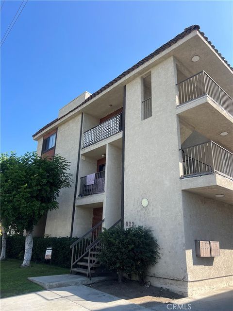 Photo of 822 E Lomita Avenue #5, Glendale, CA 91205 (MLS # CV26028364)