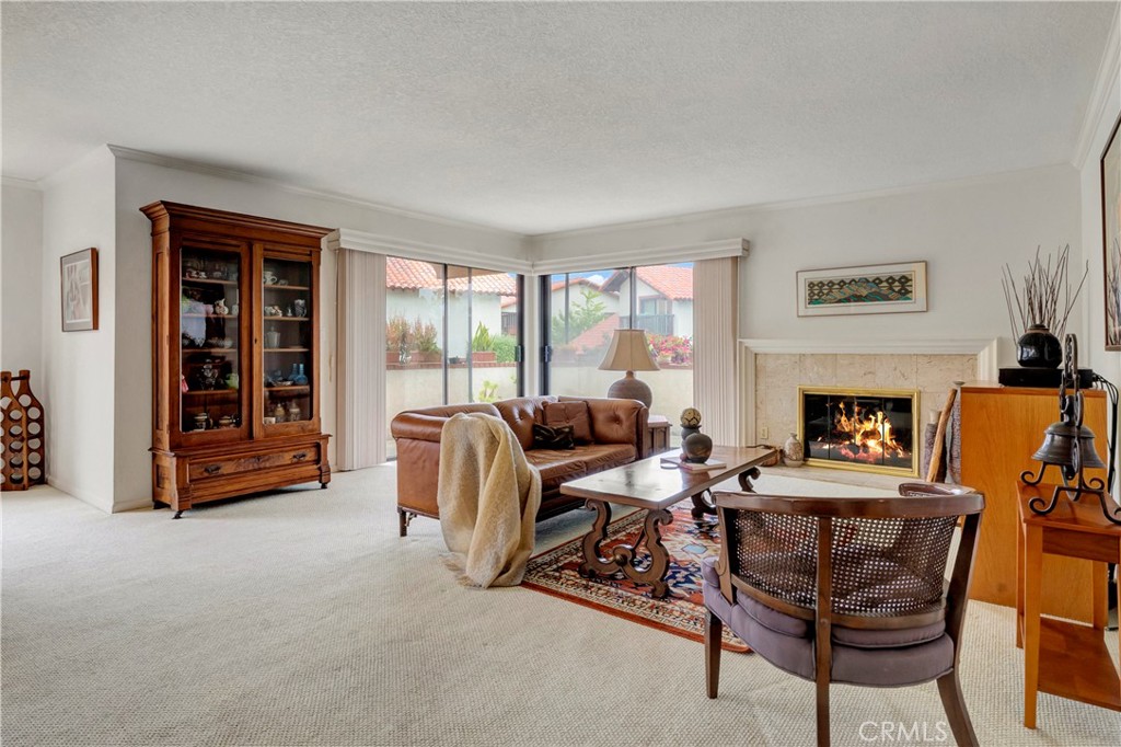 6280 Riviera Circle