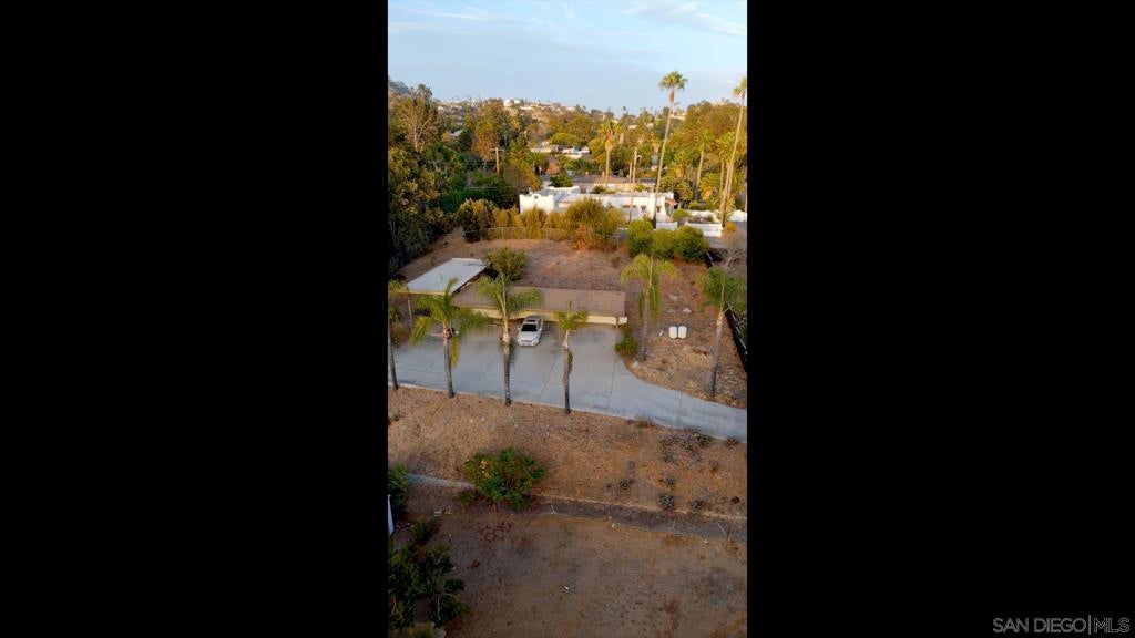 9160 Tropico