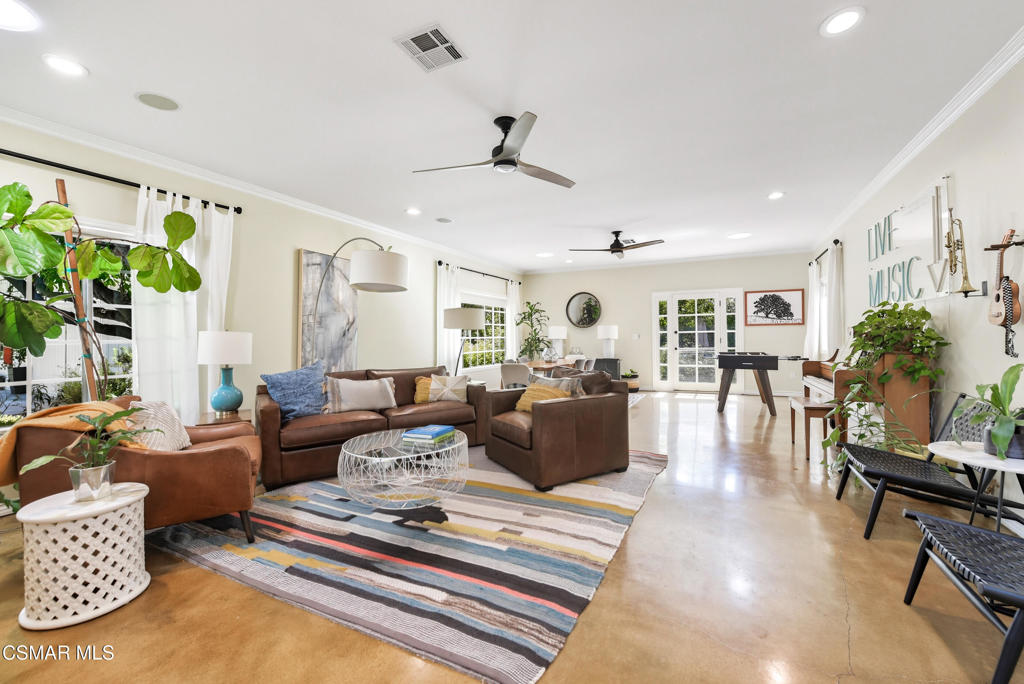 Old Agoura - 850 - 850 - Residential