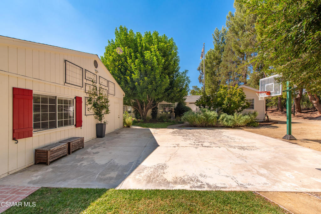 Old Agoura - 850 - 850 - Residential