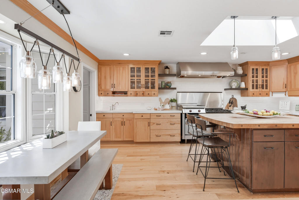 Old Agoura - 850 - 850 - Residential