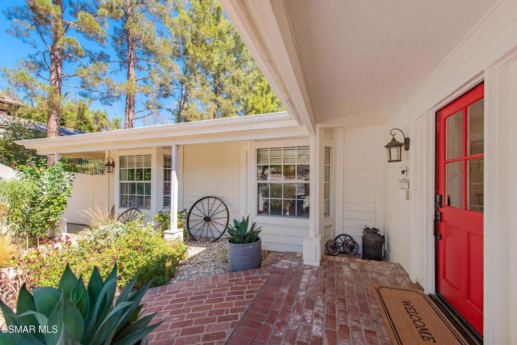 Old Agoura - 850 - 850 - Residential