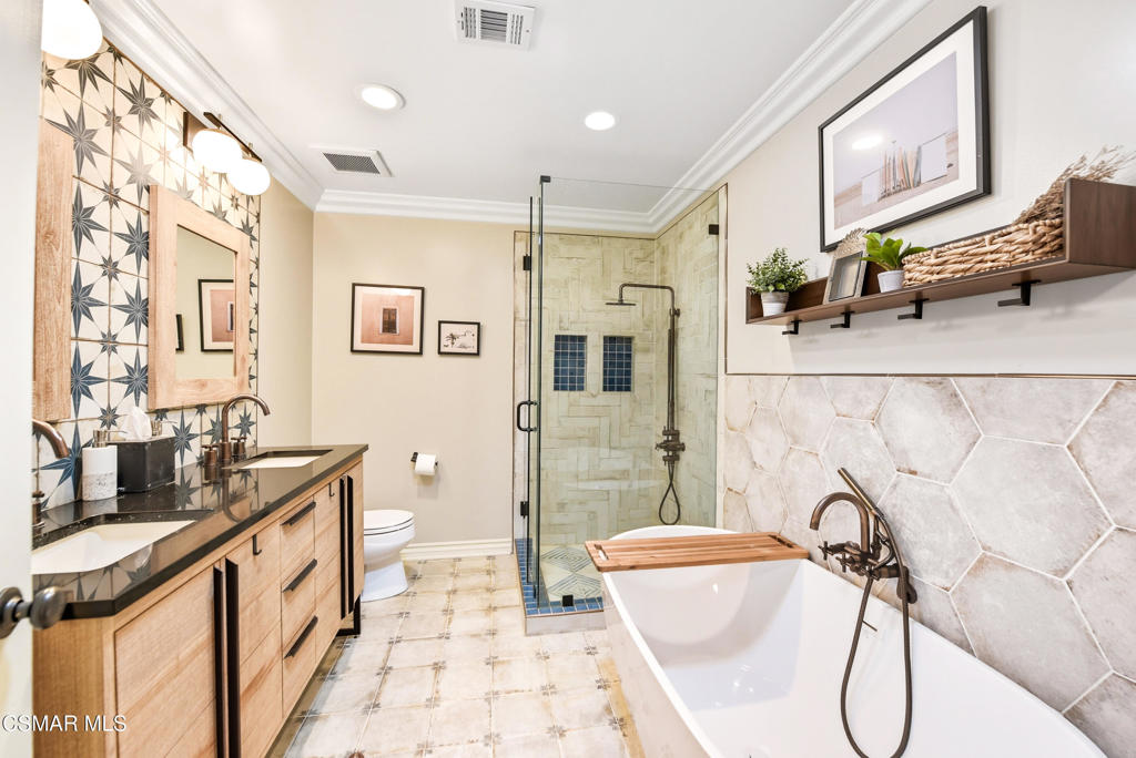 Old Agoura - 850 - 850 - Residential