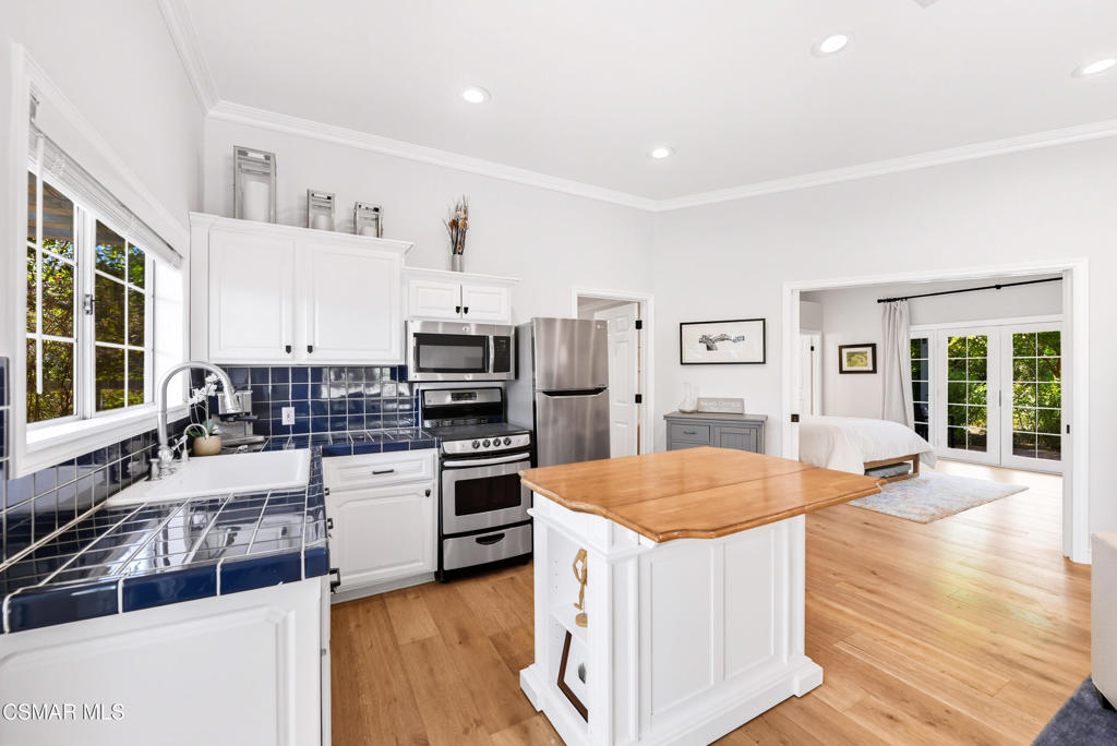 Old Agoura - 850 - 850 - Residential