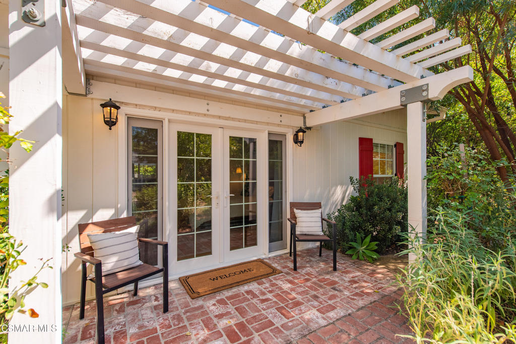 Old Agoura - 850 - 850 - Residential