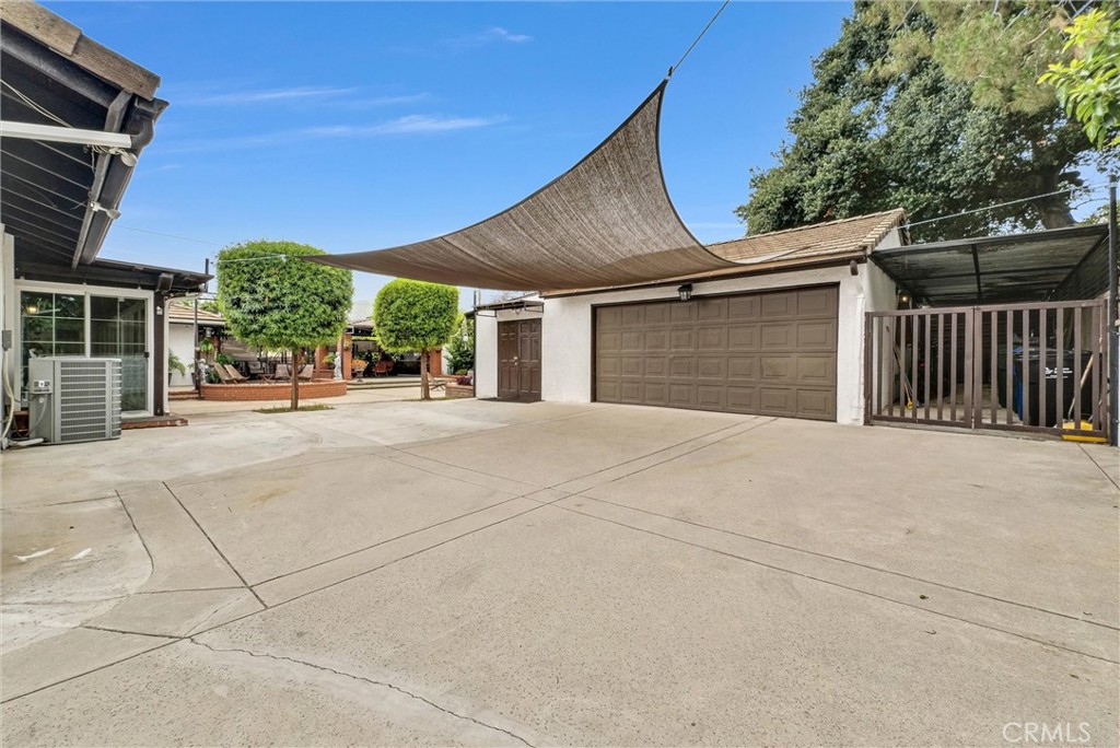 1115 E Sierra Madre Avenue