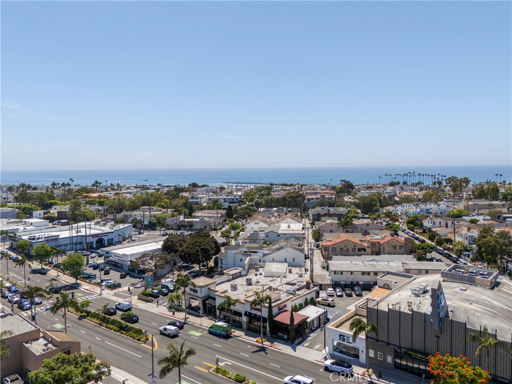 Corona del Mar North of PCH (CNHW) - Residential