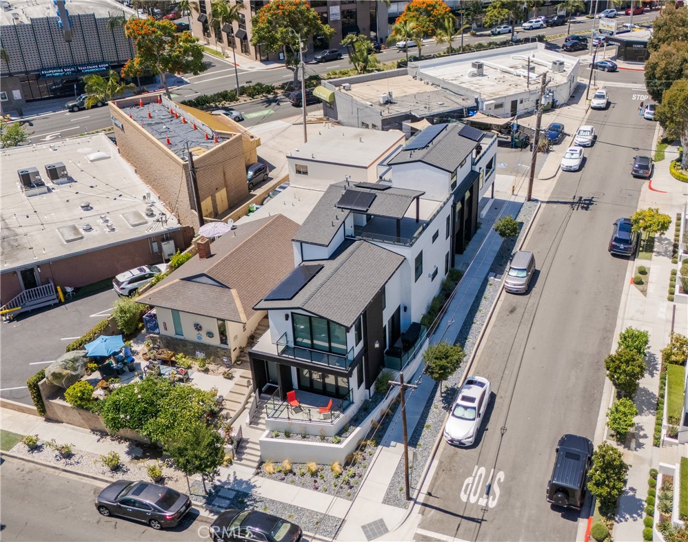 Corona del Mar North of PCH (CNHW) - Residential