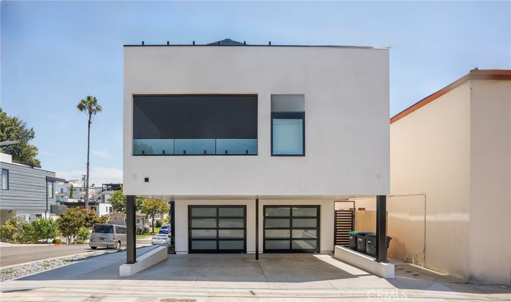 Corona del Mar North of PCH (CNHW) - Residential