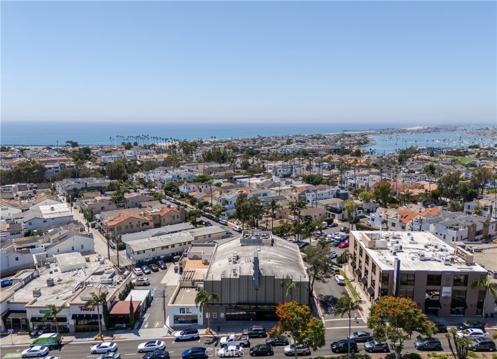 Corona del Mar North of PCH (CNHW) - Residential