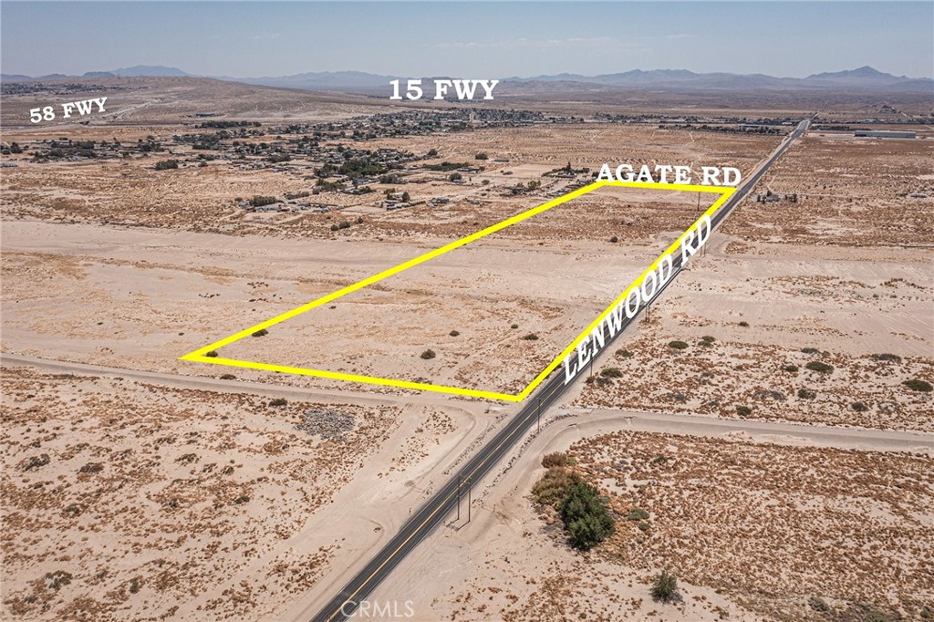 Prime 35.2-acre parcel located along Lenwood Rd in Barstow, offering exceptional potential for future development or investment. Zoned RL (Rural Living), this expansive lot sits in a high-growth area just minutes from Interstate 40, Highway 58, and Interstate 15, providing excellent connectivity for transportation, logistics, or commercial use.
Strategically positioned near the site of the highly anticipated BNSF Barstow International Gateway, a $1.5 billion state-of-the-art rail facility projected to bring thousands of jobs and major infrastructure improvements to the region. This property is in the path of progress, surrounded by growing interest from developers, investors, and logistics companies.
Whether you're looking to build, invest, or hold, this land offers an exciting opportunity with significant long-term upside. Buyer to verify zoning, utilities, and all intended uses with San Bernardino County.