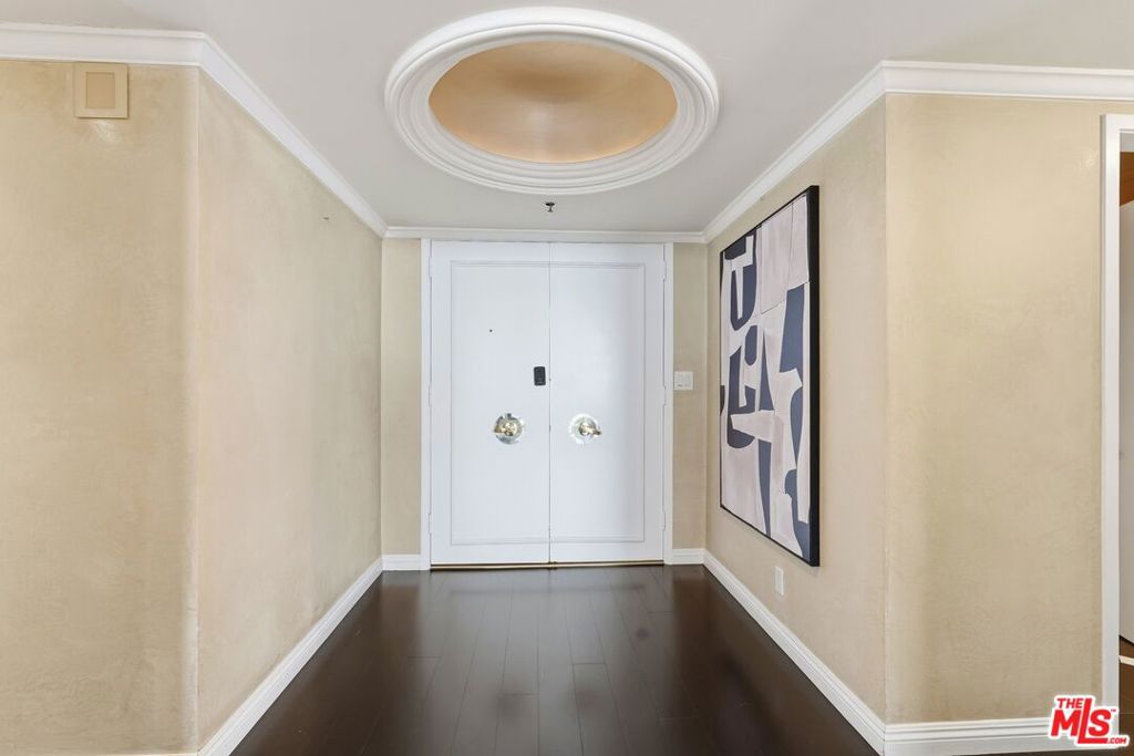 1333 S Beverly Glen Boulevard 902