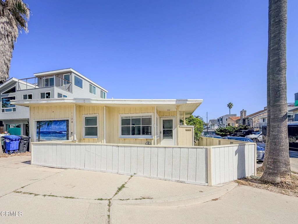 Photo of 1100 Ocean Drive, Oxnard, CA 93035 (MLS # V1-33012)
