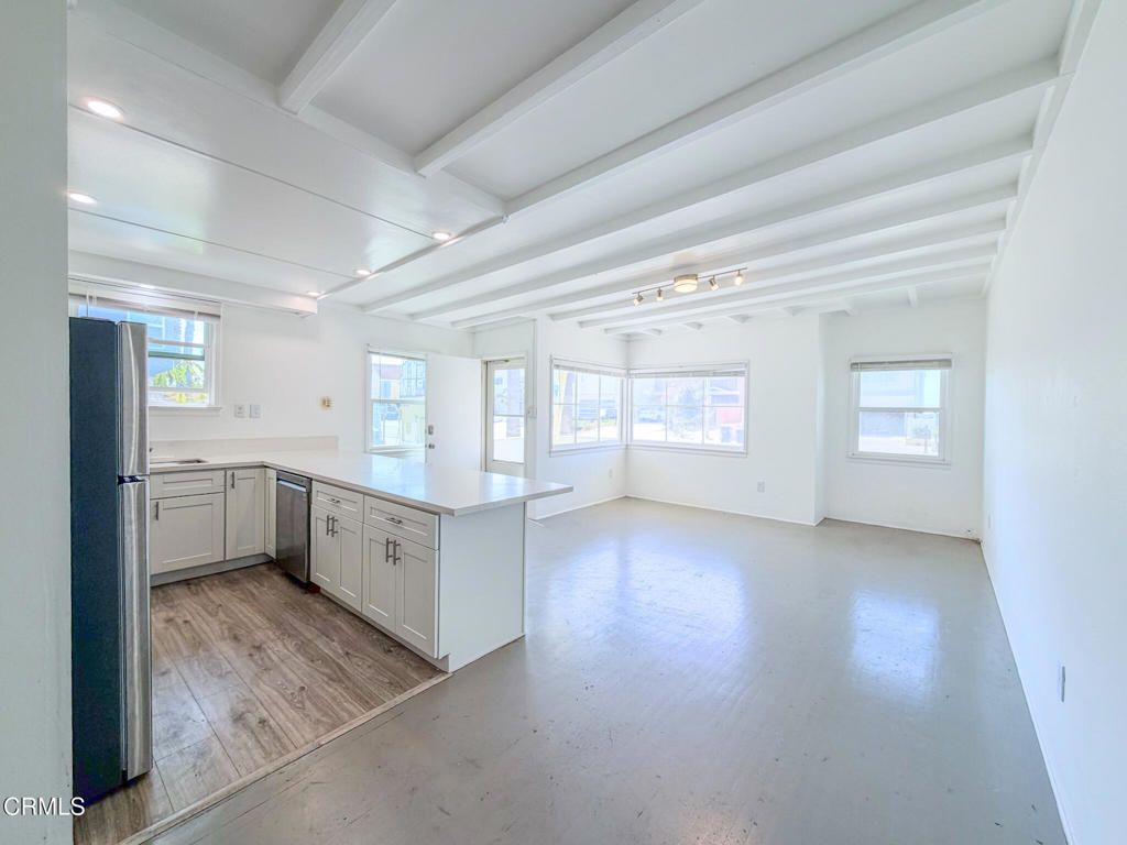 Photo of 1100 Ocean Drive, Oxnard, CA 93035 (MLS # V1-33012)