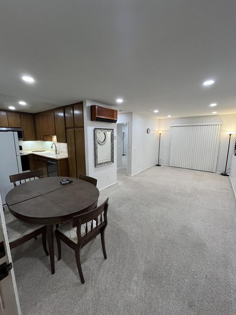 6350 Genesee Ave 204