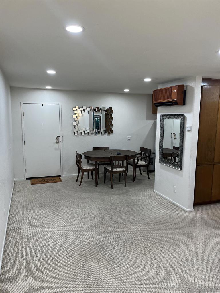 6350 Genesee Ave 204