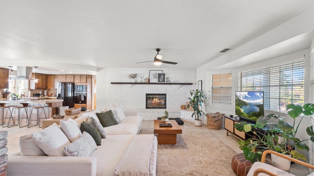 Ramona - Residential