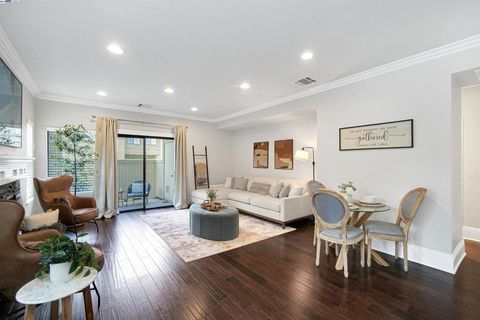 Photo of 235 Copper Ridge Rd, San Ramon, CA 94582 (MLS # 41117445)