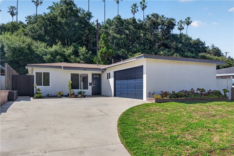 Photo of 618 Pearlanna DR, San Dimas, CA 91773 (MLS # CV26137881)