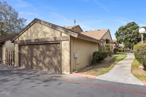 Photo of 1554 Towhee Court, Ventura, CA 93003 (MLS # V1-38482)