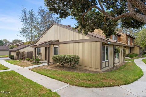 Photo of 1554 Towhee Court, Ventura, CA 93003 (MLS # V1-38482)