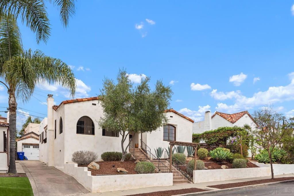 2438 33rd Street