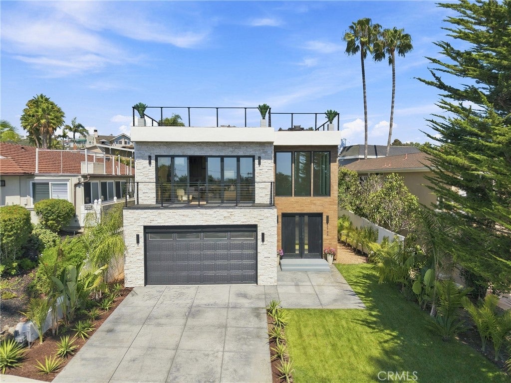2103 S Ola Vista