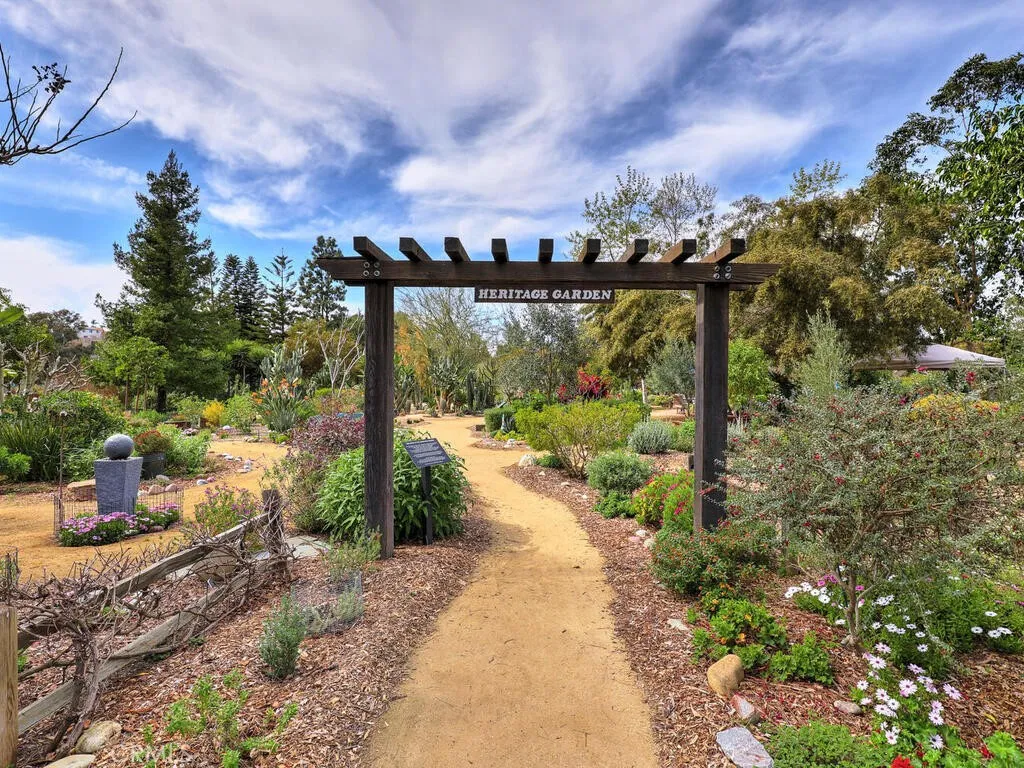 Mission Viejo, California 92692, United States, 3 Bedrooms Bedrooms, ,2 BathroomsBathrooms,Residential,Active,87323